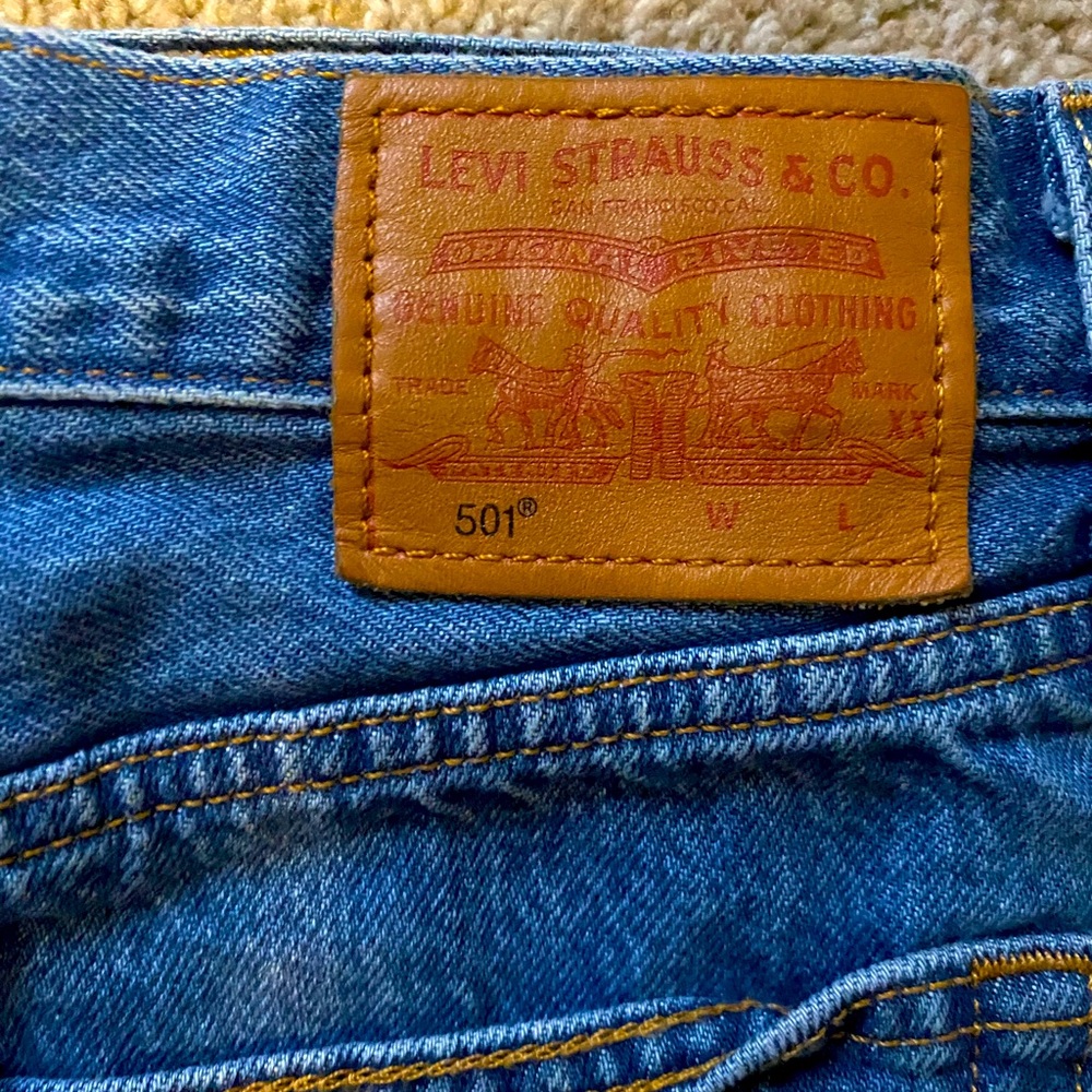 Levi shorts 501 size 27